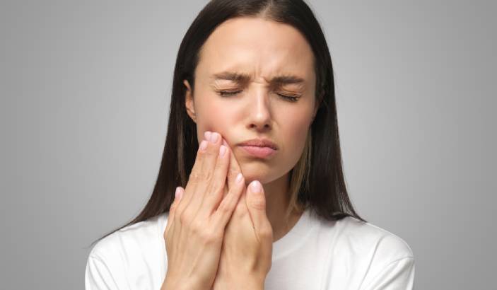What Kind Of Doctor Should You See For Jaw Pain?